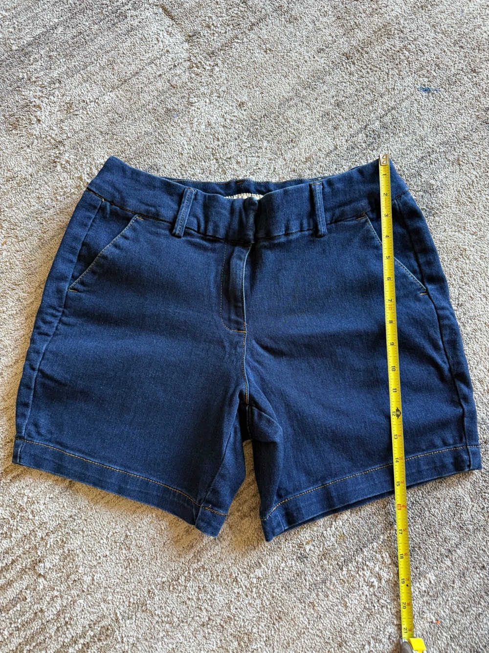 Hybrid & company Navy Blue Women's Shorts with Front Pockets - Picture 3 of 7